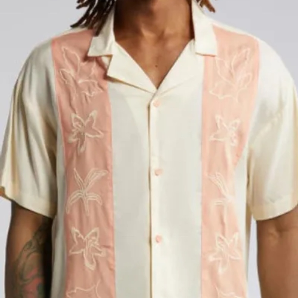 Native Youth - Floral Boxy Camp Shirt in Peach - size Large - NWT - Picture 2 of 5